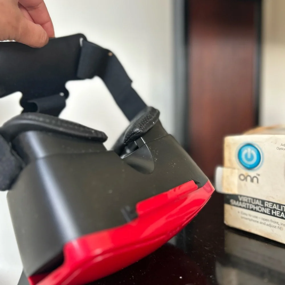 onn Red VR Headset with Adjustable Strap - Mobile VR Viewer